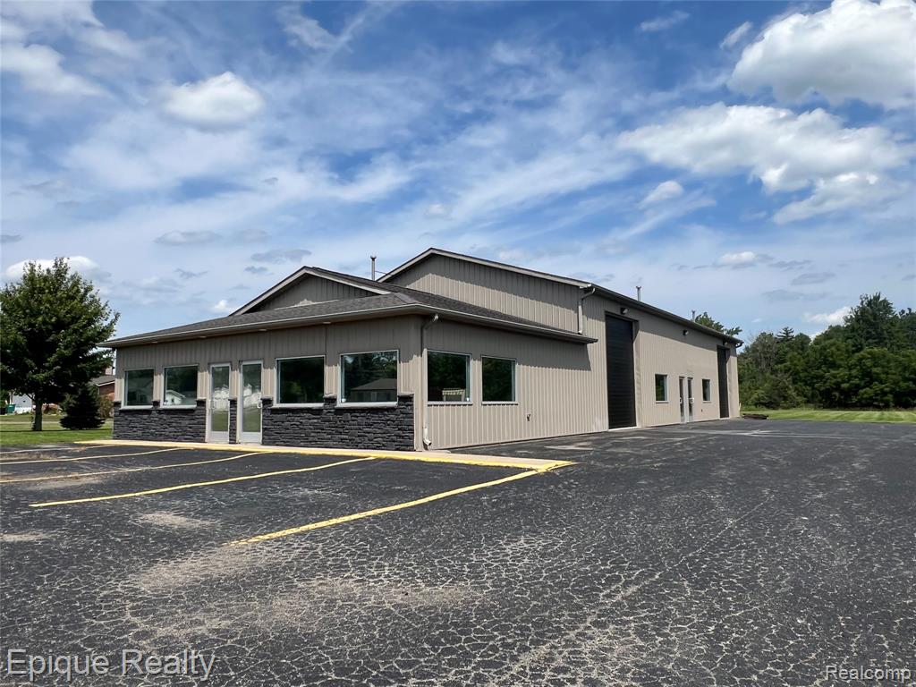 4394 Lapeer Road