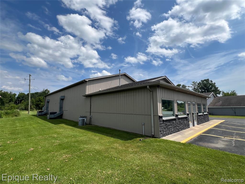 4394 Lapeer Road