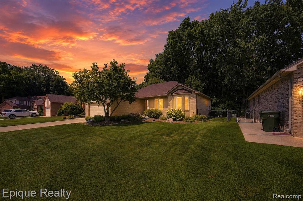 11551 Creekside Court