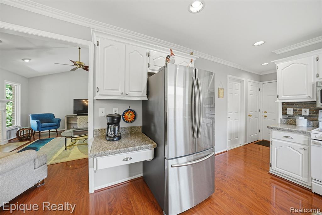 11551 Creekside Court