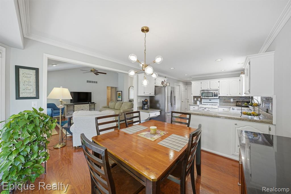 11551 Creekside Court
