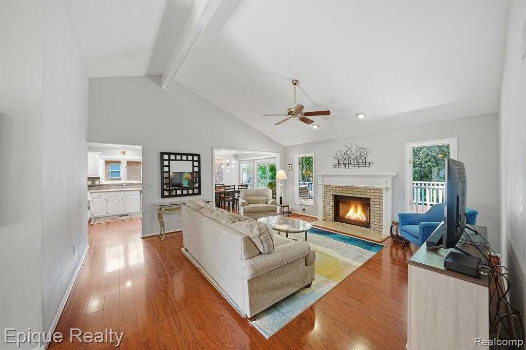 11551 Creekside Court
