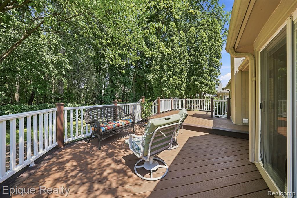 11551 Creekside Court