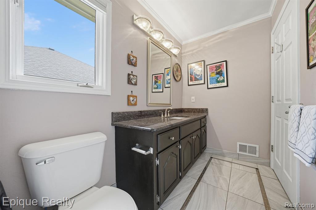 11551 Creekside Court