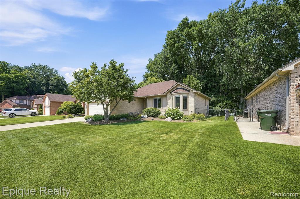 11551 Creekside Court