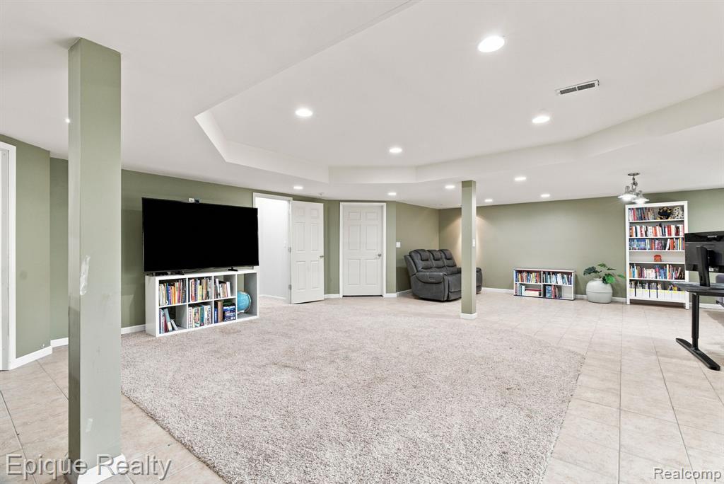 43144 Emerson Way