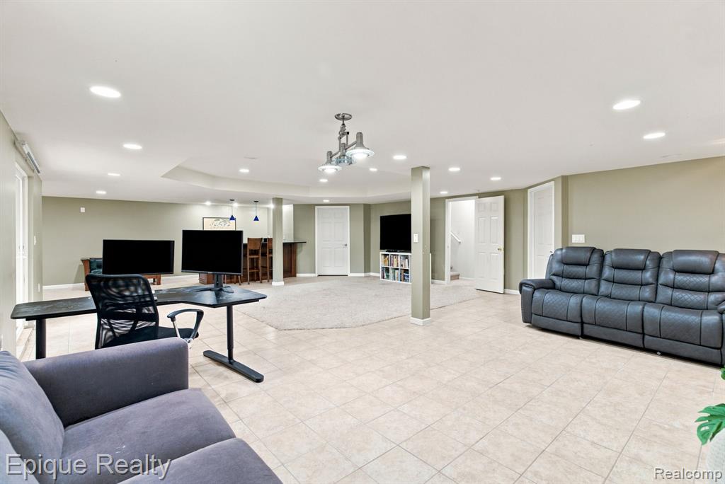 43144 Emerson Way