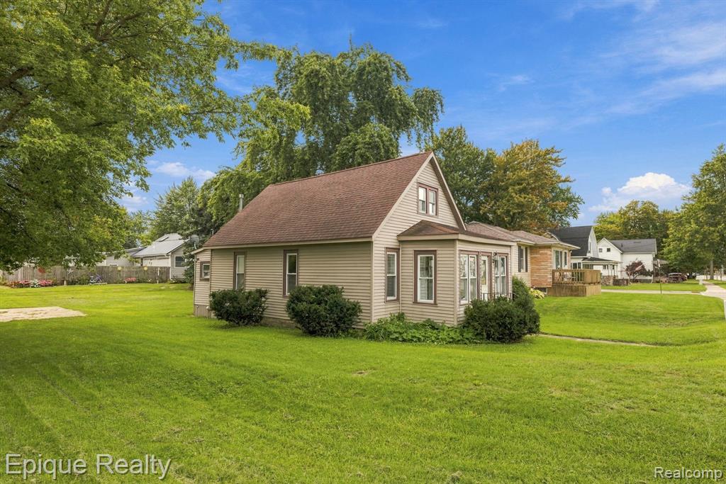 2598 Black River Street
