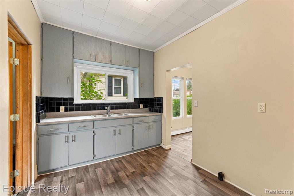 2598 Black River Street