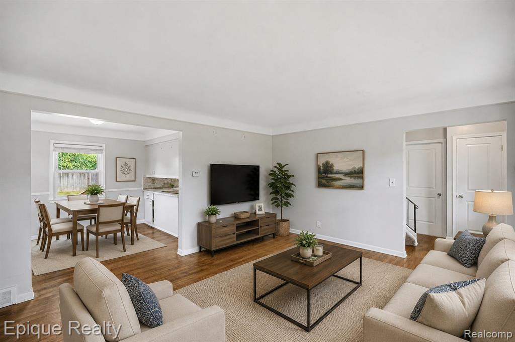 18317 Spring Court
