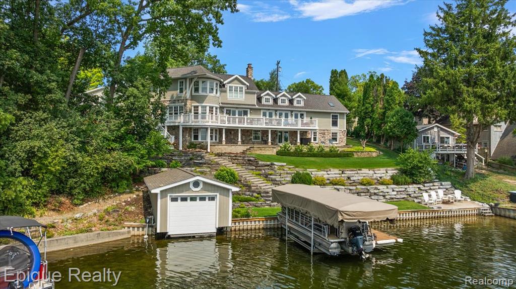 791 Central Drive