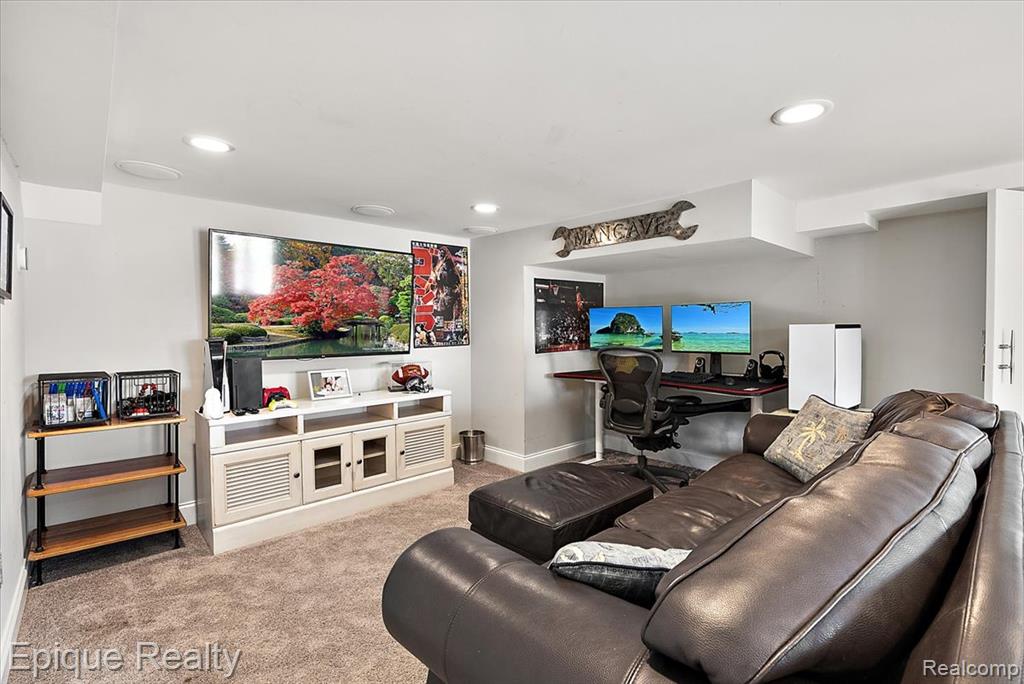791 Central Drive