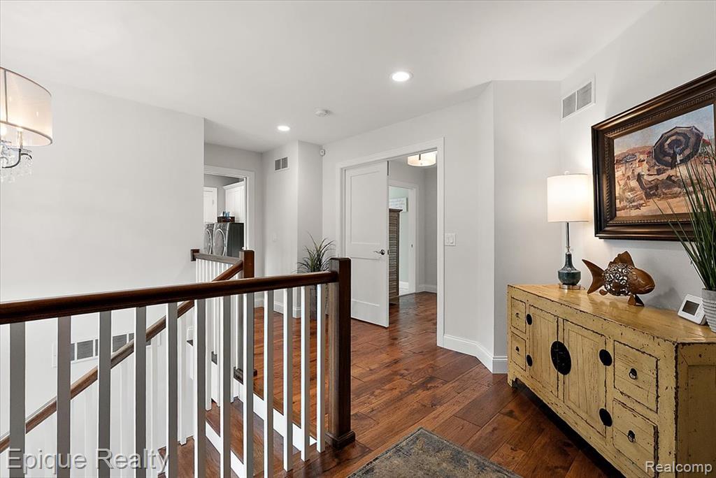791 Central Drive