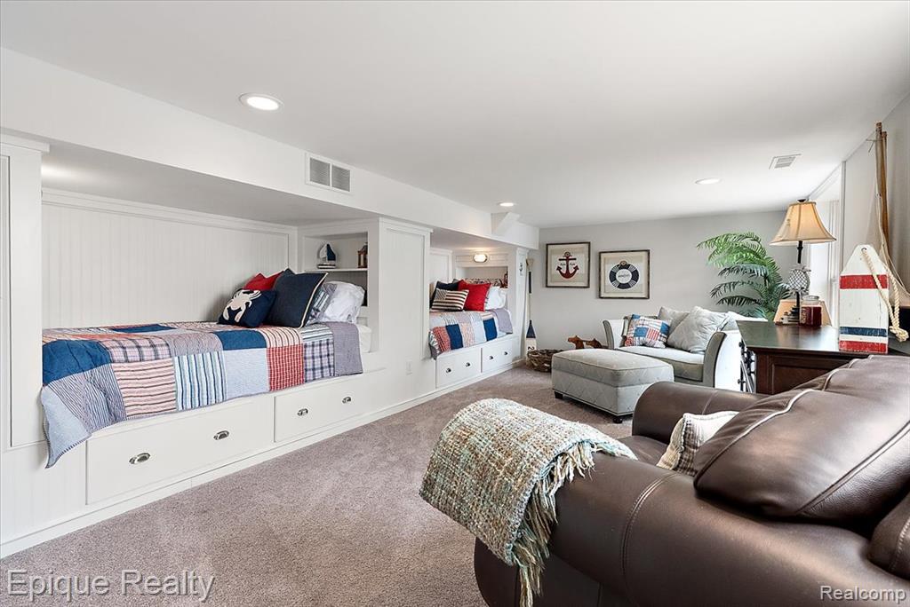 791 Central Drive