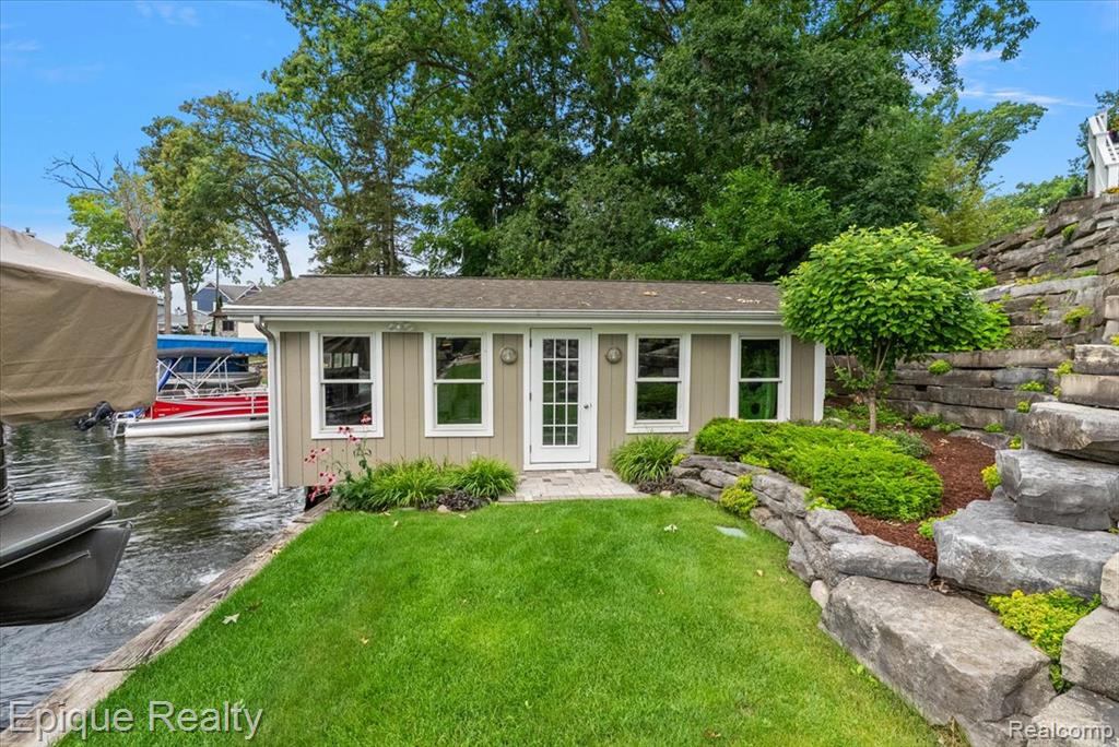 791 Central Drive