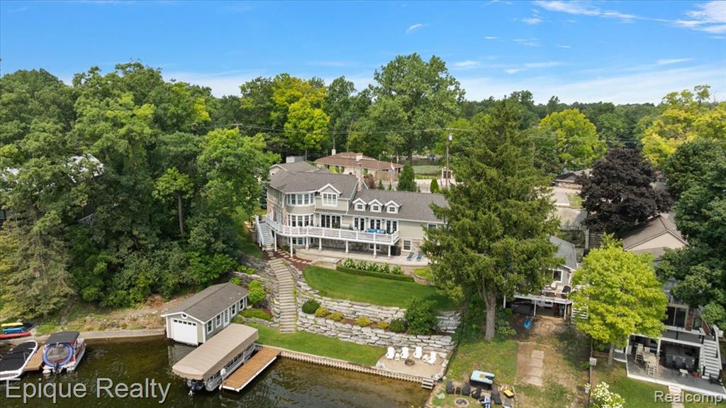 791 Central Drive
