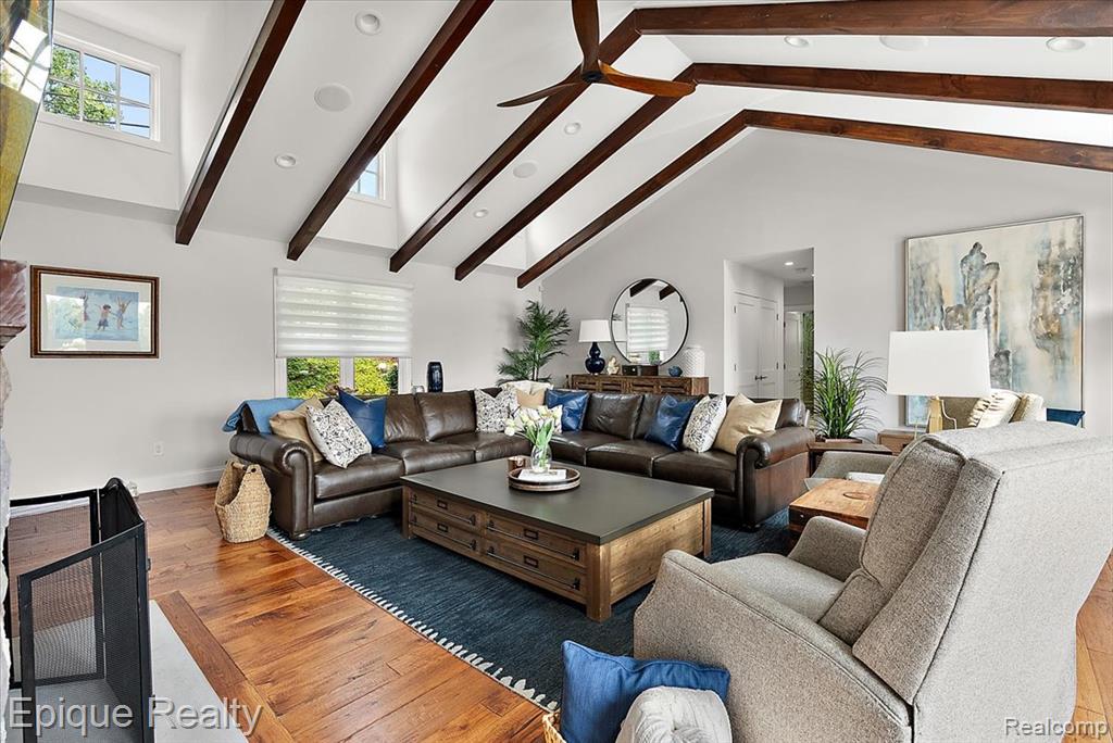 791 Central Drive