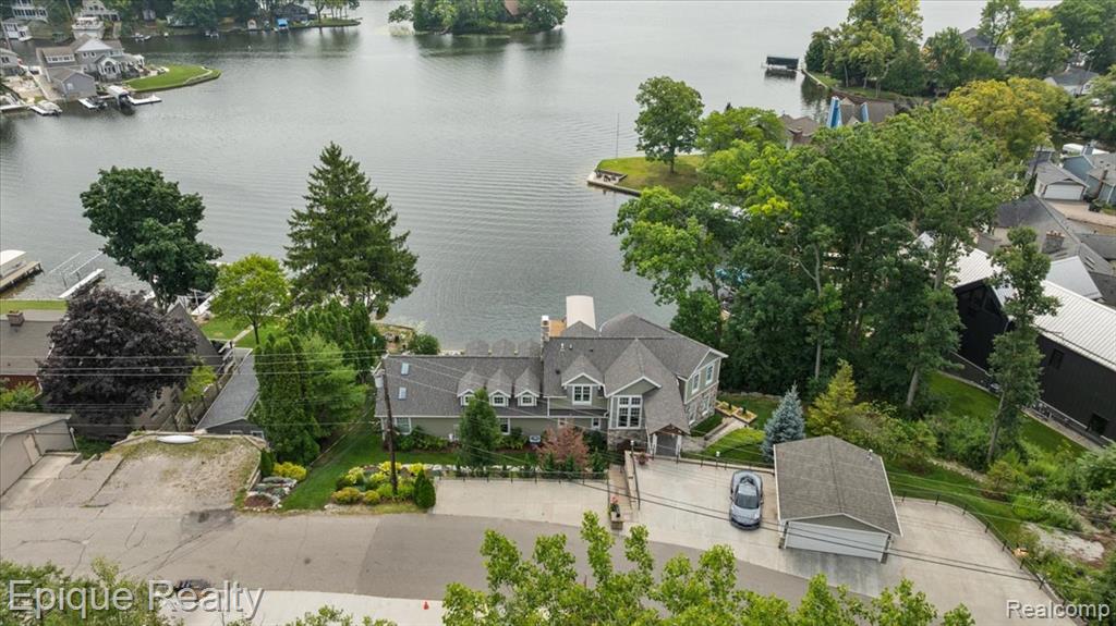 791 Central Drive