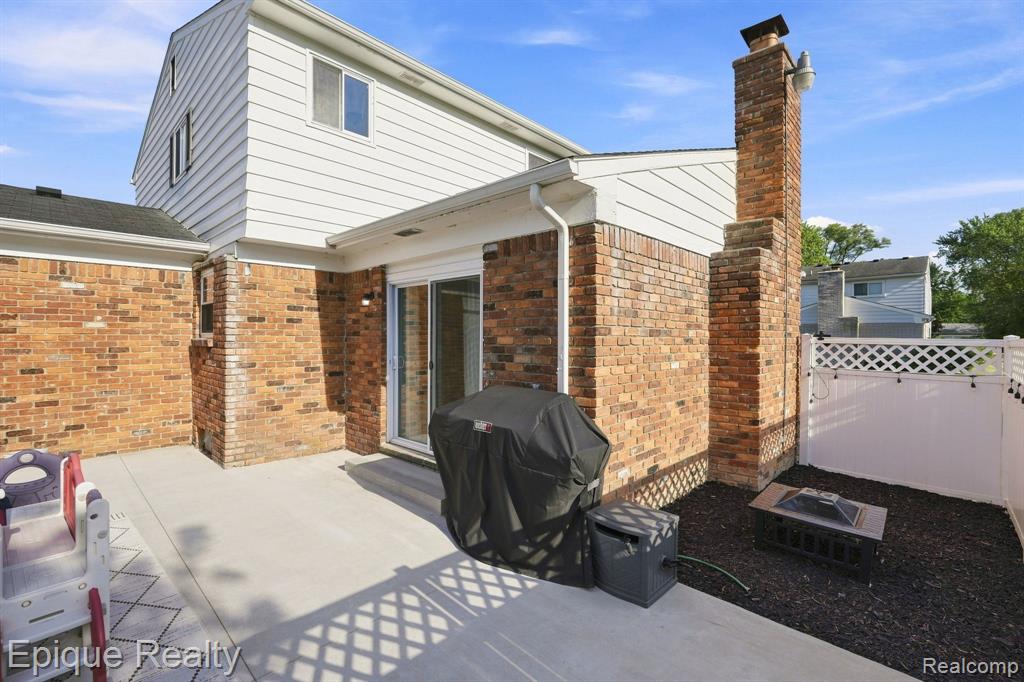 27819 Westcott Crescent Circle