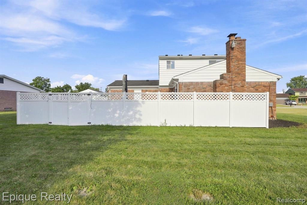 27819 Westcott Crescent Circle