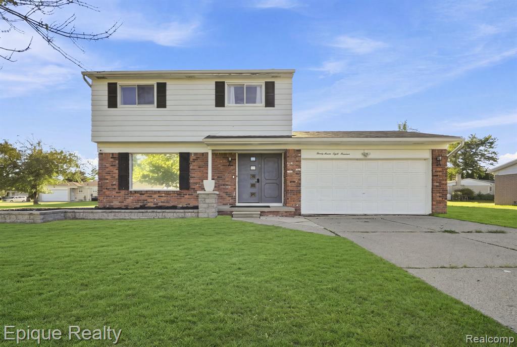27819 Westcott Crescent Circle