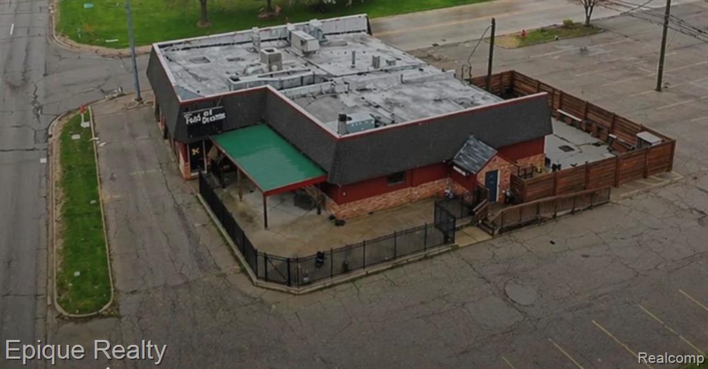 1090 Rochester Road