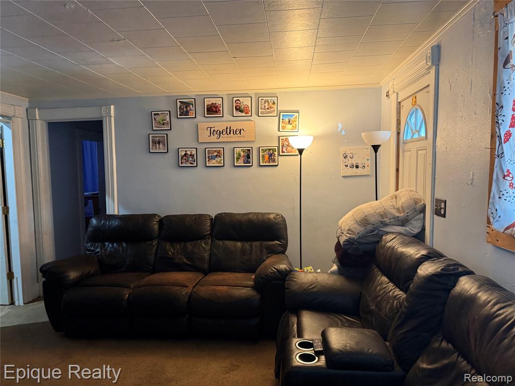 402 Black Street