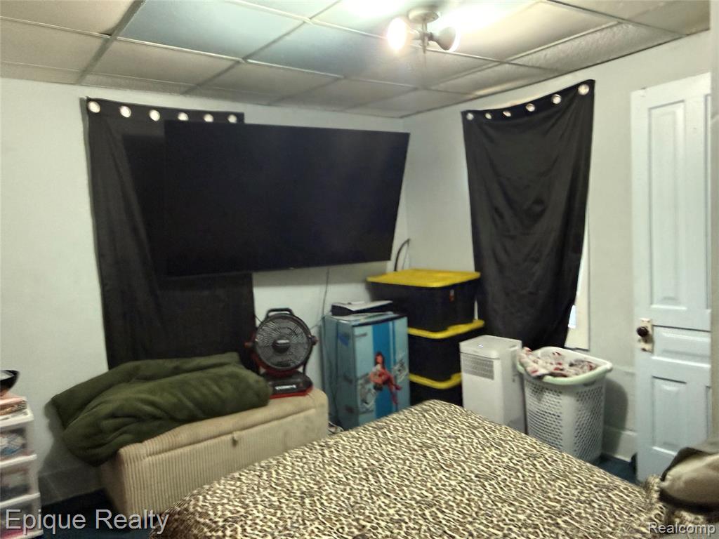402 Black Street
