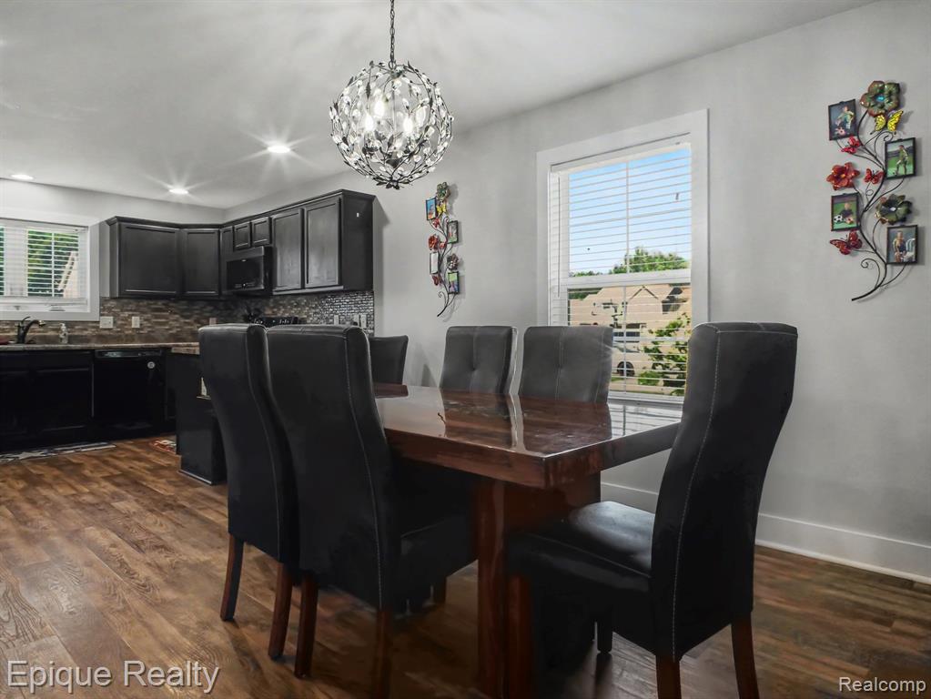 8686 Summer Ridge Drive