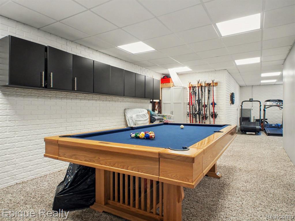 8686 Summer Ridge Drive
