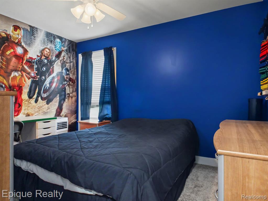 8686 Summer Ridge Drive