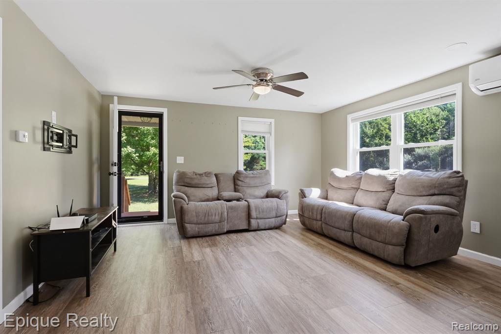 3640 Cribbins Road