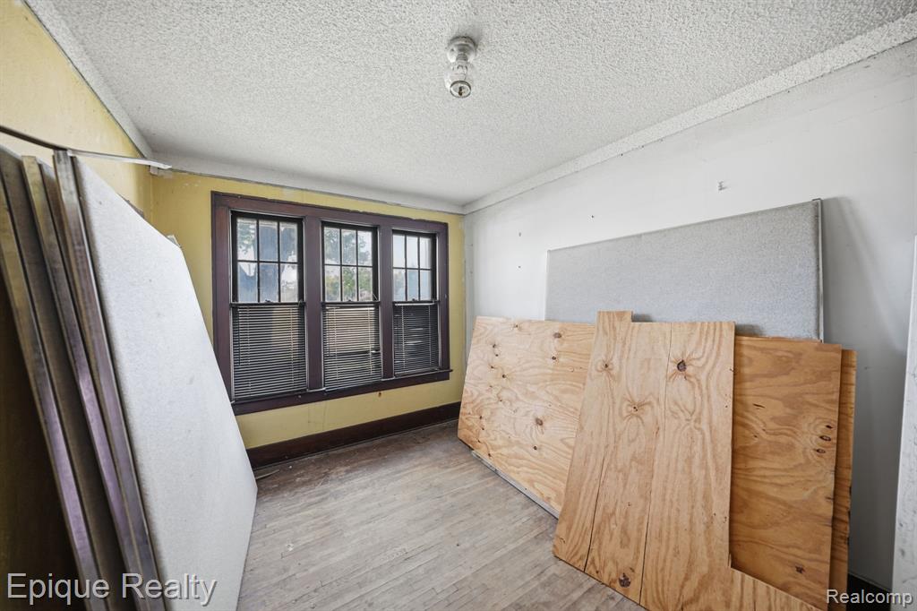 1311 Scott Avenue