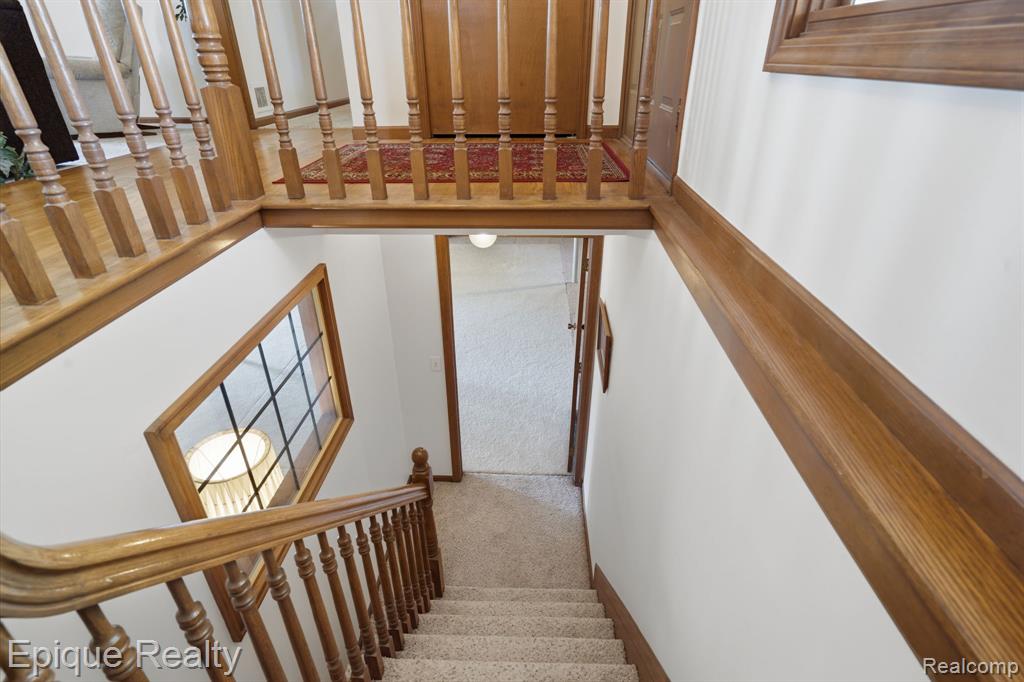 1162 Grandview Drive