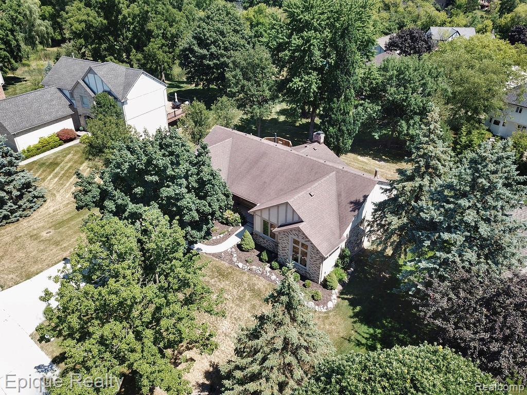 1162 Grandview Drive