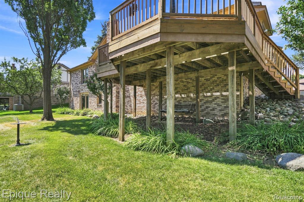 1162 Grandview Drive