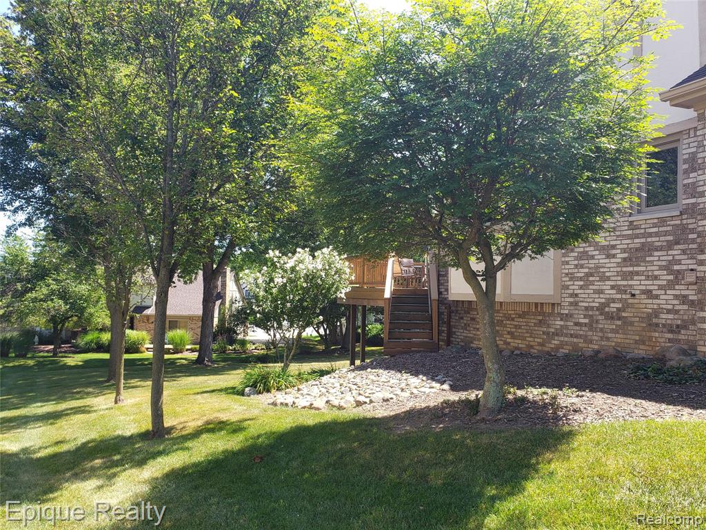 1162 Grandview Drive