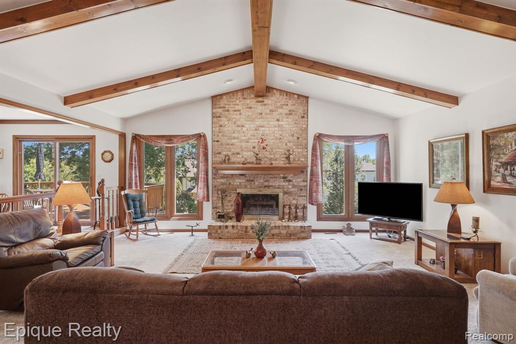 1162 Grandview Drive