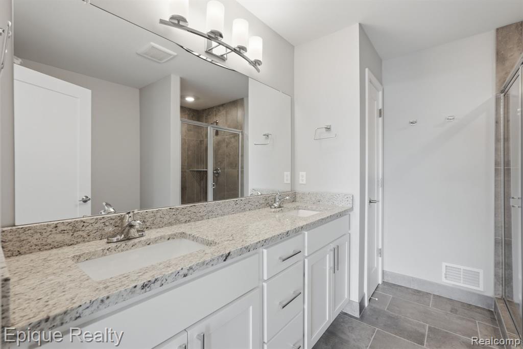 25565 Grandview Lane # 33