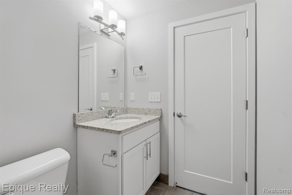 25565 Grandview Lane # 33