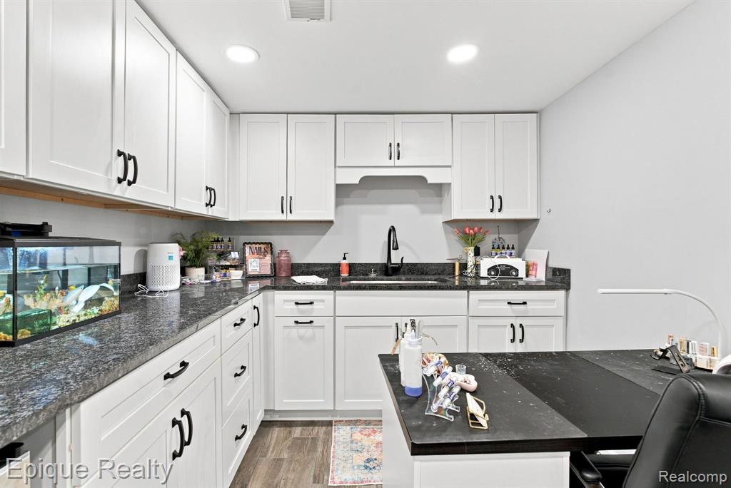 5591 Windermere Drive