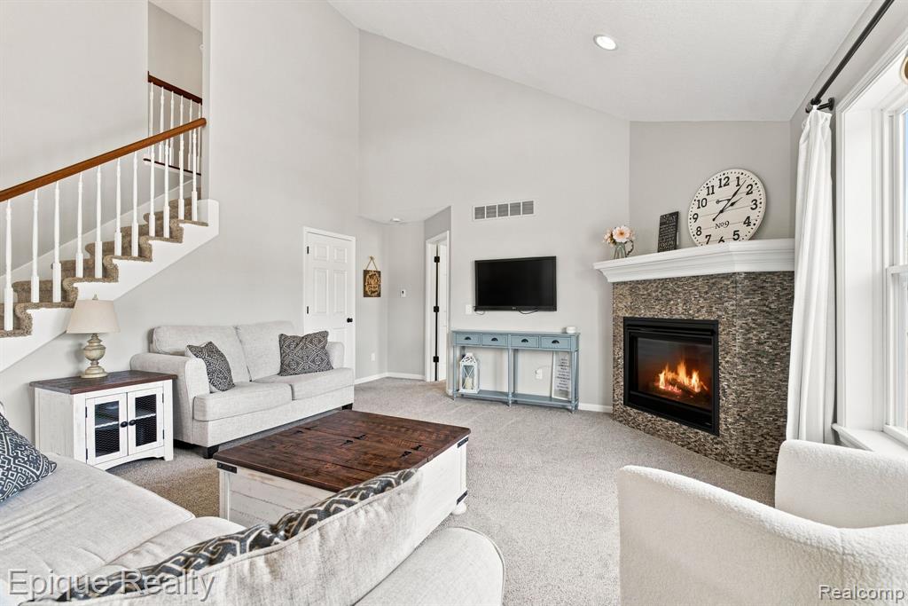 5591 Windermere Drive