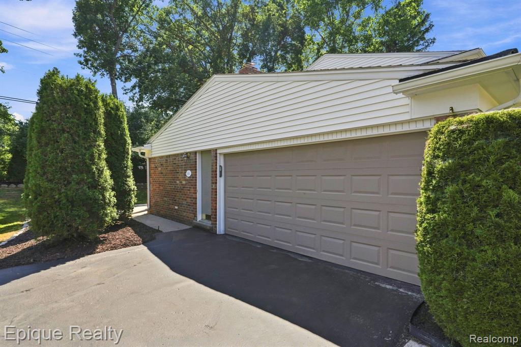 2774 Brady Drive
