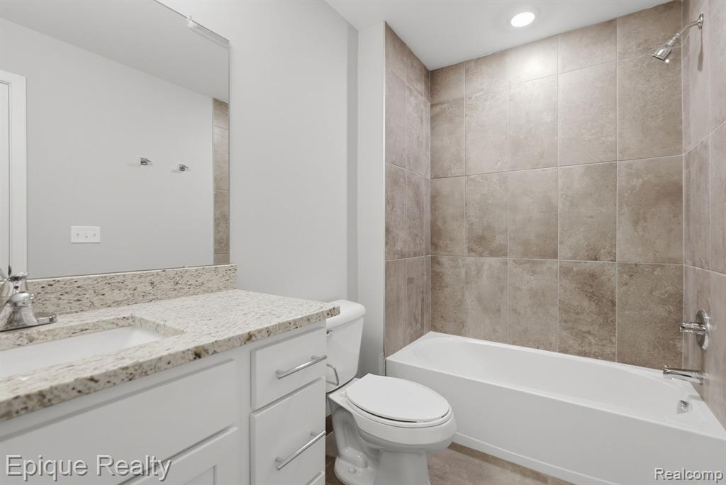 25533 Meadowbrook Road # 42