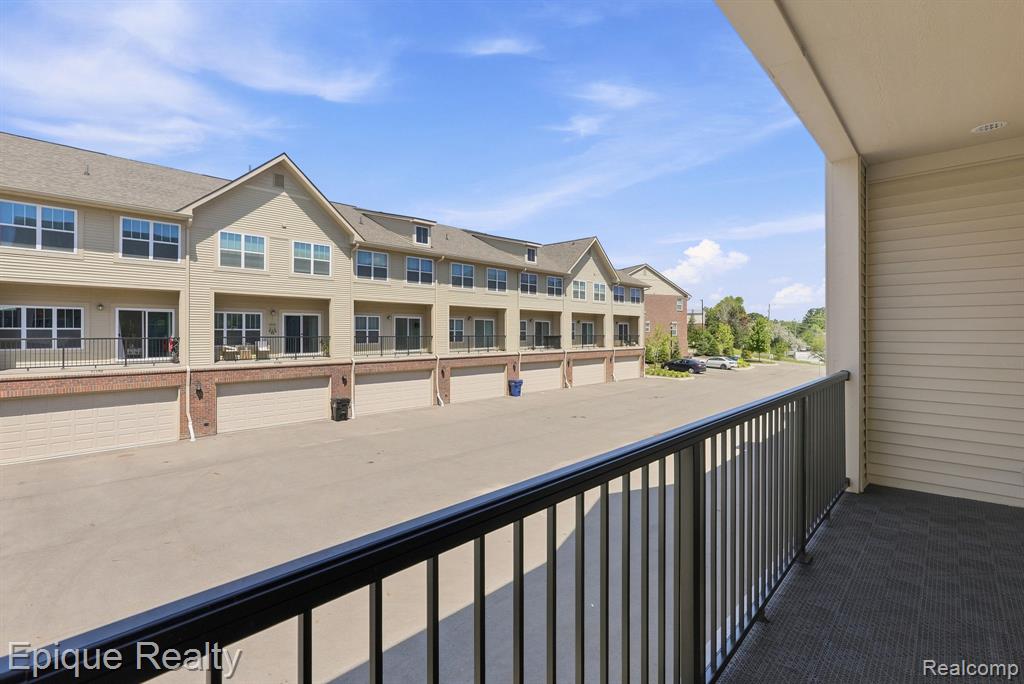 25533 Meadowbrook Road # 42