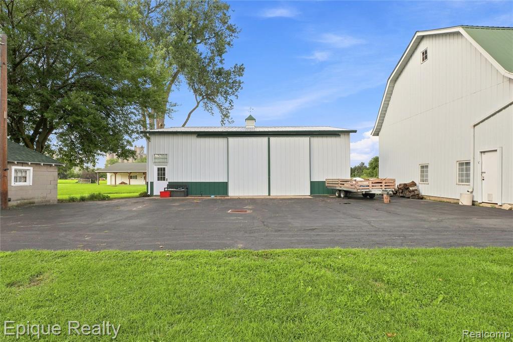 7228 Yankee Road
