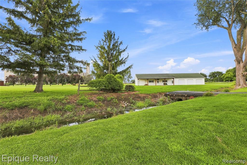 7228 Yankee Road