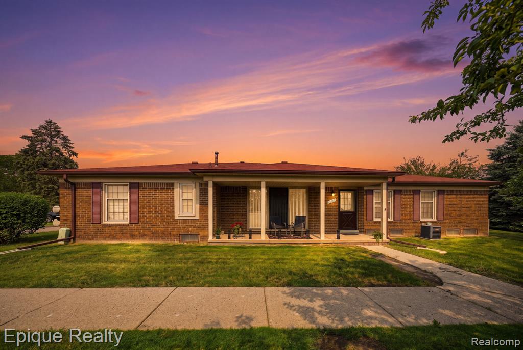 15031 Pilgrim Court