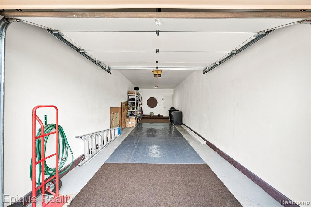 15031 Pilgrim Court