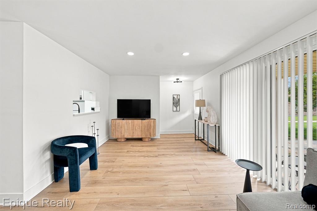 15031 Pilgrim Court